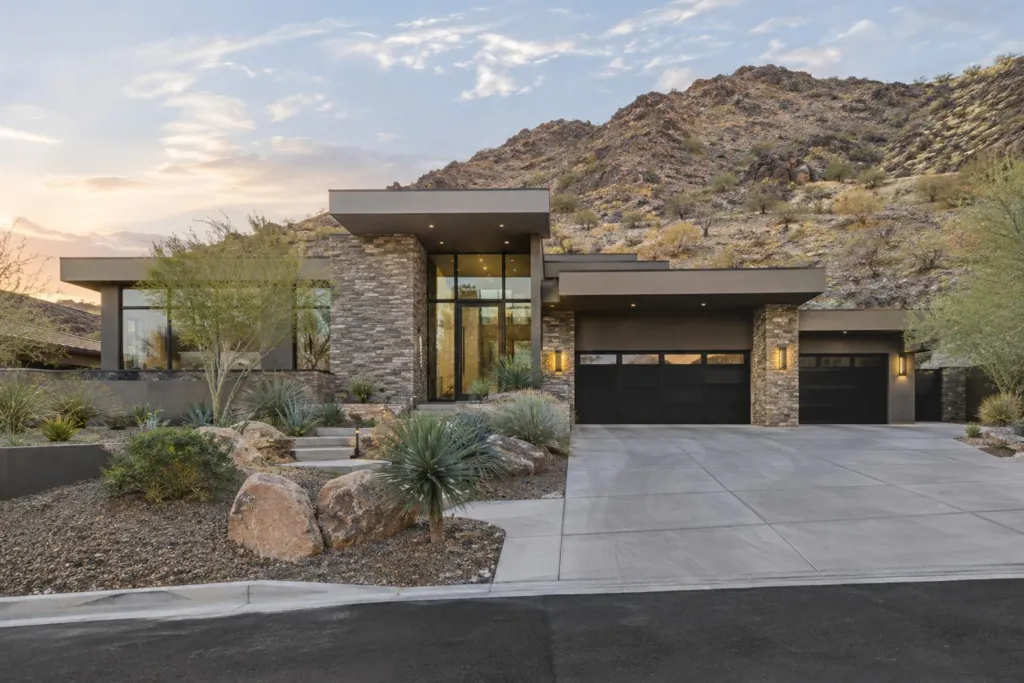 Modern hillside home in Ascaya, Henderson