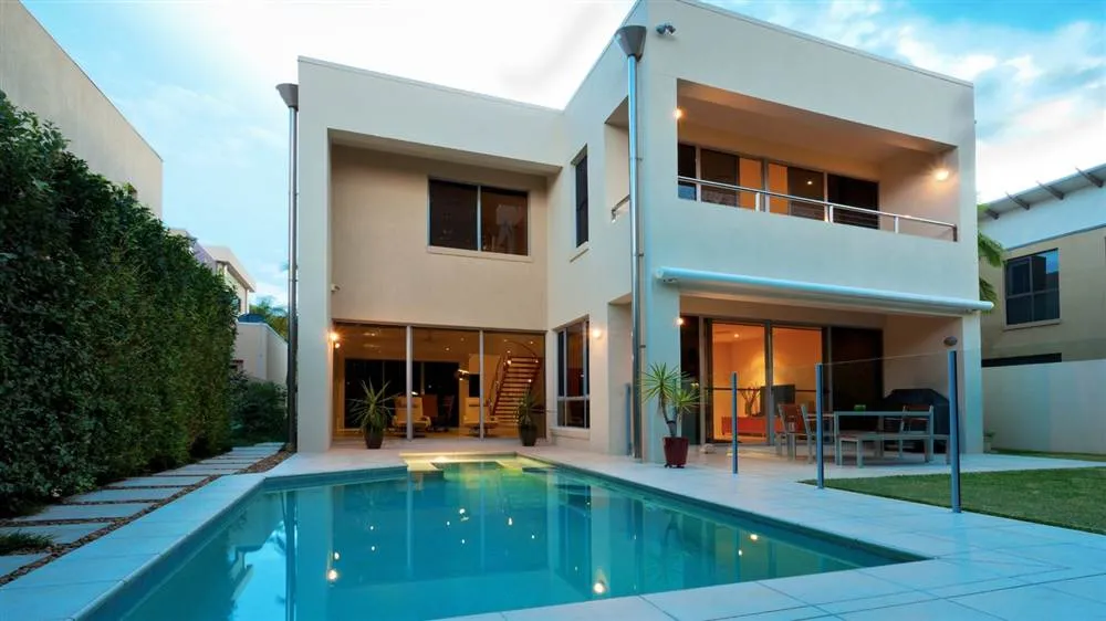 Outdoor living space highlighted for buyers